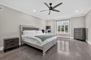 Room - Luxury Queens Village - 4Br 4.5Ba - Rooftop Patio (Philadelphia)