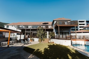 Terrace/patio - One Bed Apt | Modern | Cozy | Secure | Sea Point (Cape Town)