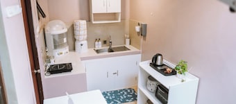 JZ Homestay: Cozy Home near SM Savemore & CSU w/ WiFi + Netflix