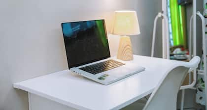 JZ Homestay: Cozy Home near SM Savemore & CSU w/ WiFi + Netflix