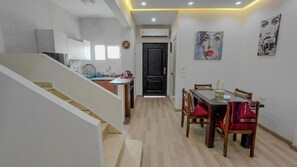 Dining - 325 · 2BR Townhouse, 2 Bath, TV (Sheikh Zayed City)