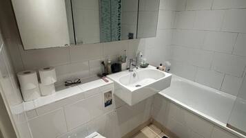 Apartment, Accessible | Bathroom