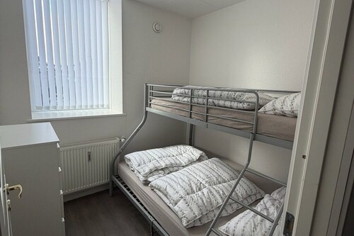 Beautiful new 90-square-meter, 3-bedroom apartment