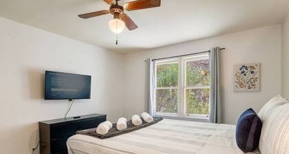 The Pondo: Cabin 1, 2 bedroom, 2 bed, kitchen