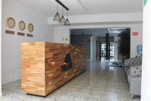 Reception - HOTEL BOUTIQUE POMA ROSA (LAURELES - ESTADIO)