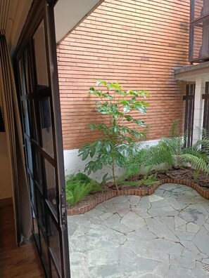 Superior Double Room | WiFi (free), bed sheets - HOTEL BOUTIQUE POMA ROSA (Medellin)