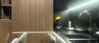 JAIS Home-Moon Apartment-Rivus