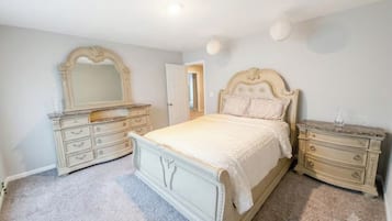 4 Schlafzimmer, Bügeleisen/Bügelbrett, kostenloses WLAN, Bettwäsche