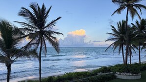 Beach - Oceanfront Luxury Condo (Cabarete)