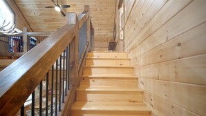 Interior - Spa, 2 Fireplaces, Game Rm, Firepit, Quiet Views (Epworth)
