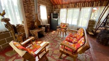 Family Chalet, Patio, Garden View | Living area