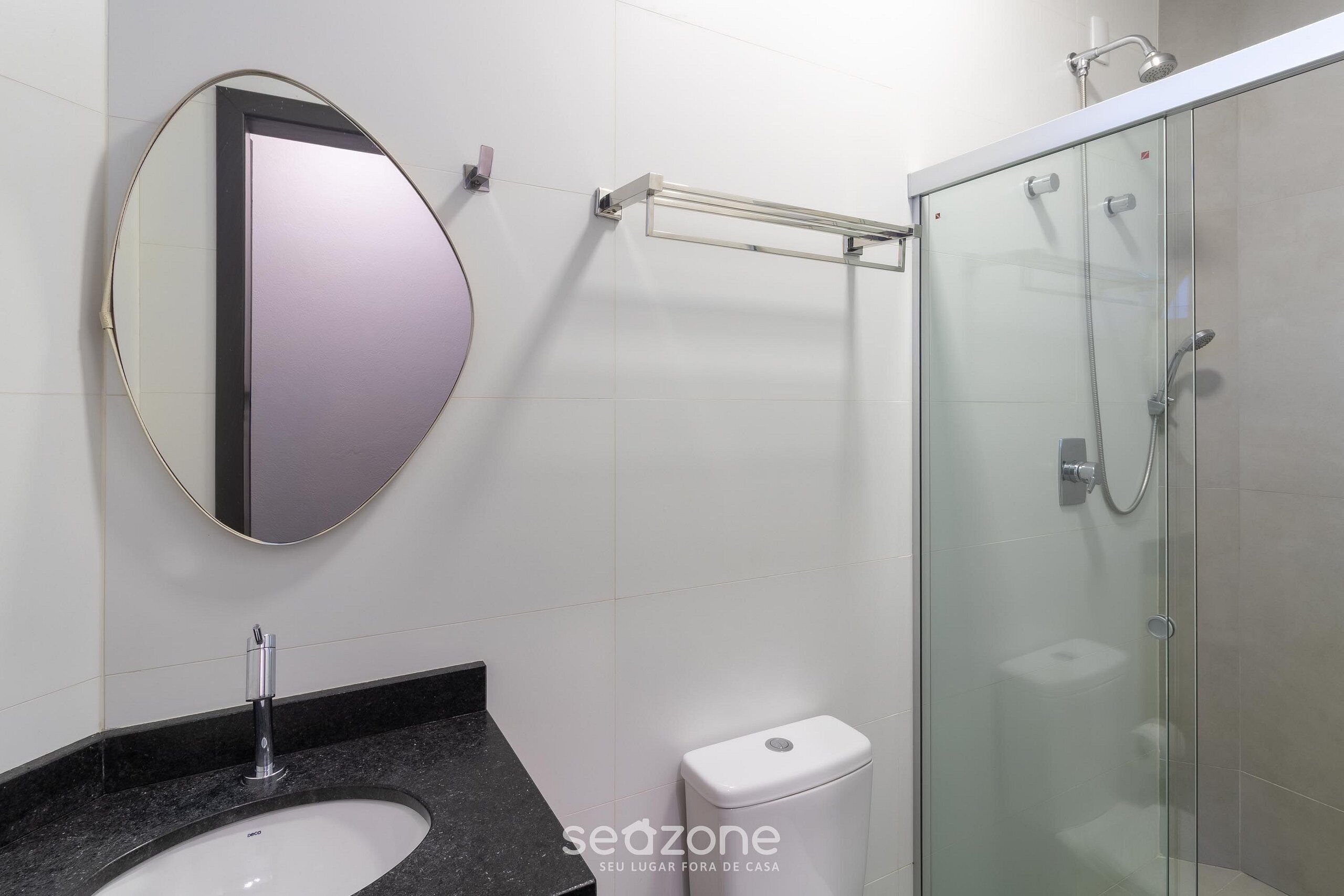 Basic Apartment | Bathroom | Shower