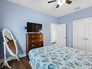 House (2 Bedrooms) | Property amenity - Game House (Port Aransas)