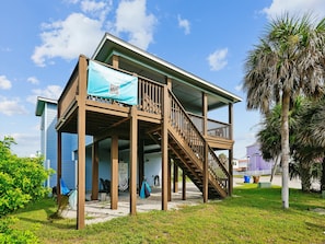 House (2 Bedrooms) | Property amenity - Game House (Port Aransas)