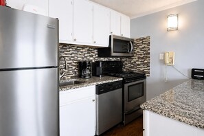Private kitchen - ML 269 - Charming 2BR w/new deck. Ready for you to enjoy this summer! (Snowshoe)