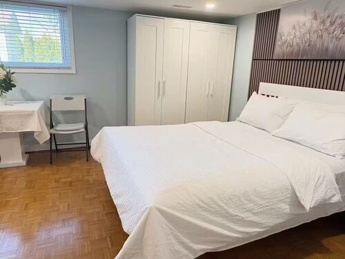 Scarborough Oasis • 2BR • Backyard • Free Parking