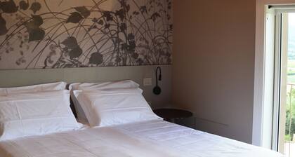 Dominò Apartment with a Stunning View of the Euganean Hills