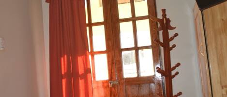 Comfort Double Room, Balcony, City View | WiFi (free)