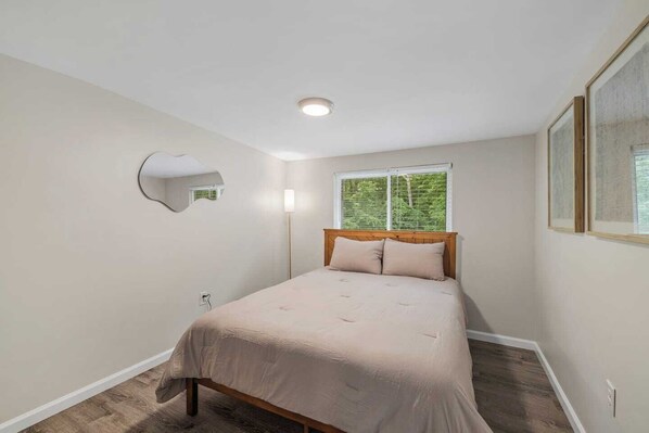 Room - 4 Beds+2.5 Baths+Kitchen+Backyard+Private Parking (Durham)