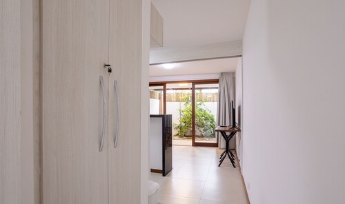 Comfort in Marau: 200m From the Beach - Cpr0108