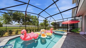 Children’s area - Private Theater, Themed Rooms & Hot Tub (Davenport)