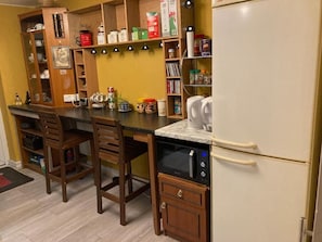 Refrigerador, microondas