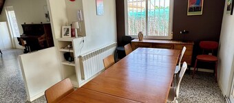 Villa with a Pool, 15 Minutes from Valencia