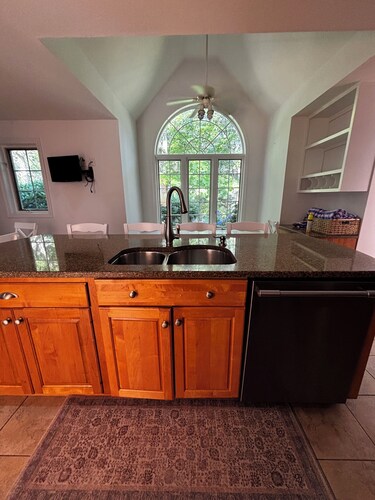Spacious 5-bedroom with salt water in ground pool surrounded by coastal beaches