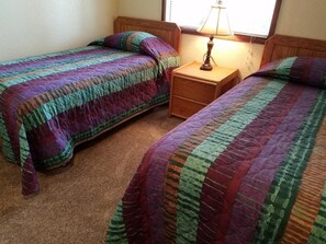 2 bedrooms, iron/ironing board, WiFi, bed sheets