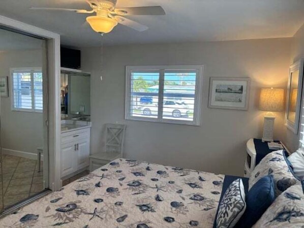 Room - SR-17 Ground Floor Gulf Front (Siesta Key)