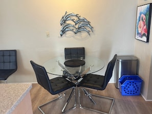 Dining - SR-18 - 2nd Floor Gulf Front (Siesta Key)