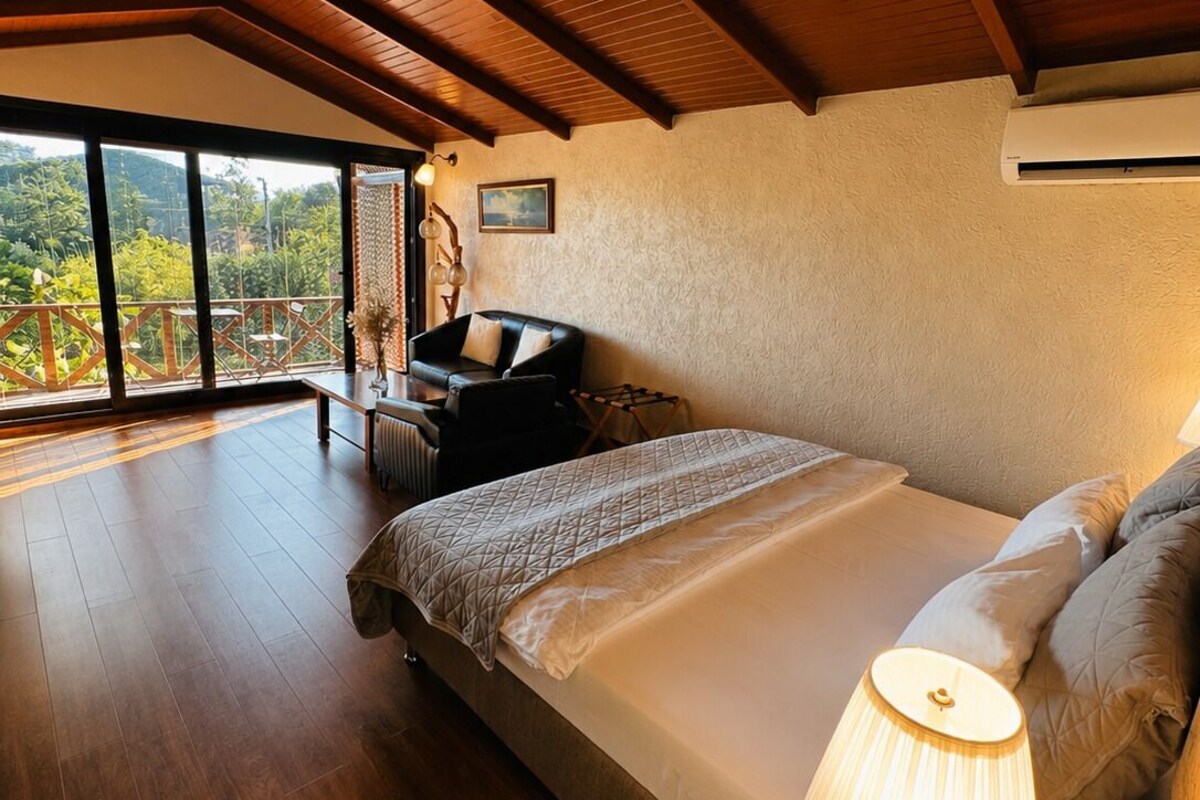 Luxury Bungalow, River View