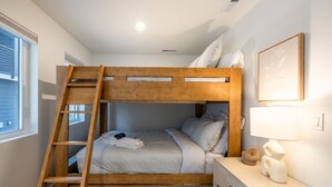 Unclassified image, 2 of 39, button - Family SLC Stay | Ski Access & Private Balcony (Salt Lake City)