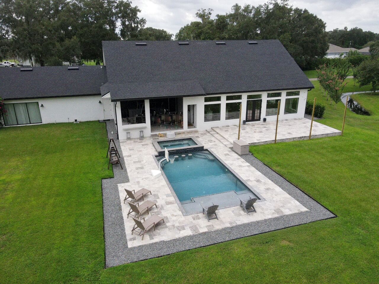 Piscine extérieure