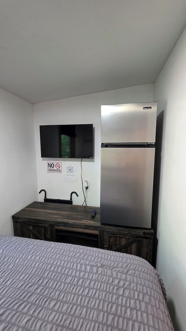 1 habitación, wifi y ropa de cama