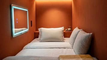 Basic Shared Dormitory | Free WiFi