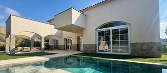  Penedès Wine Country Villa · 45 min from Barcelona · Private Pool · 12 Guests