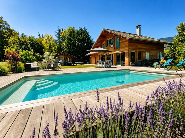 Pool - Beautiful villa with a pool and unobstructed views - St. Jorioz (Saint-Jorioz)
