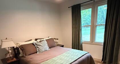 “Creekside” 4 bedroom, 2 bath home on Labette creek in Parsons, Ks.