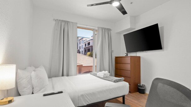 2 Schlafzimmer, Schreibtisch, WLAN, Bettwäsche