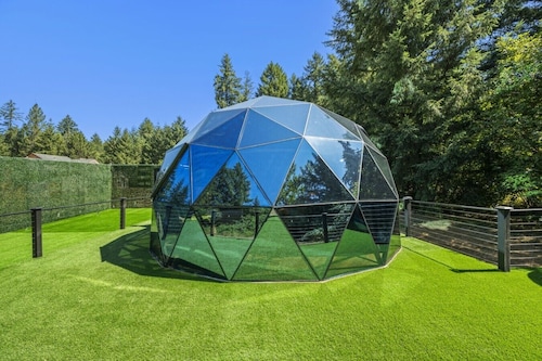 Evergreen Escape | Private Glass Dome, Sauna & Forest Views