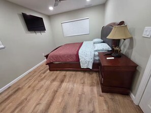 1 chambre, fer et planche à repasser, Wi-Fi gratuit, draps fournis
