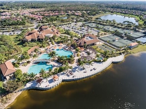Unclassified image, 2 of 6, button - Cozy 2-bedroom condo in delightful Naples with AC and fitness room (Naples)