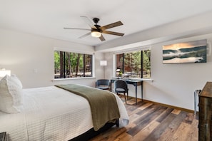 4 bedrooms, desk, iron/ironing board, travel cot - RainbowLake-HotTub-GameRoom-Kayaks-Horseshoes-EVCharge-Firepit-Pickleball-7Beds (Pinetop-Lakeside)