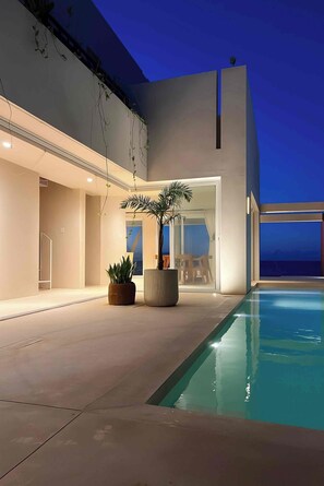 Pool - Beachfront house with a pool, 15 minutes from Progreso (Chuburna Puerto)