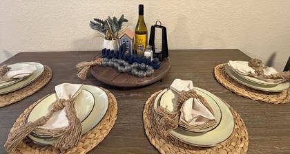 Cozy 2-bedroom apartment located near the Laredo Medical Center.