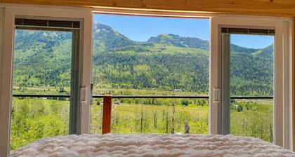Mountain retreat with stunning views