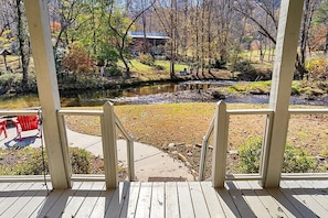 Property grounds - Tranquility by the Creek (Hayesville)