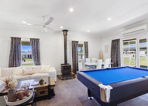 Spielezimmer