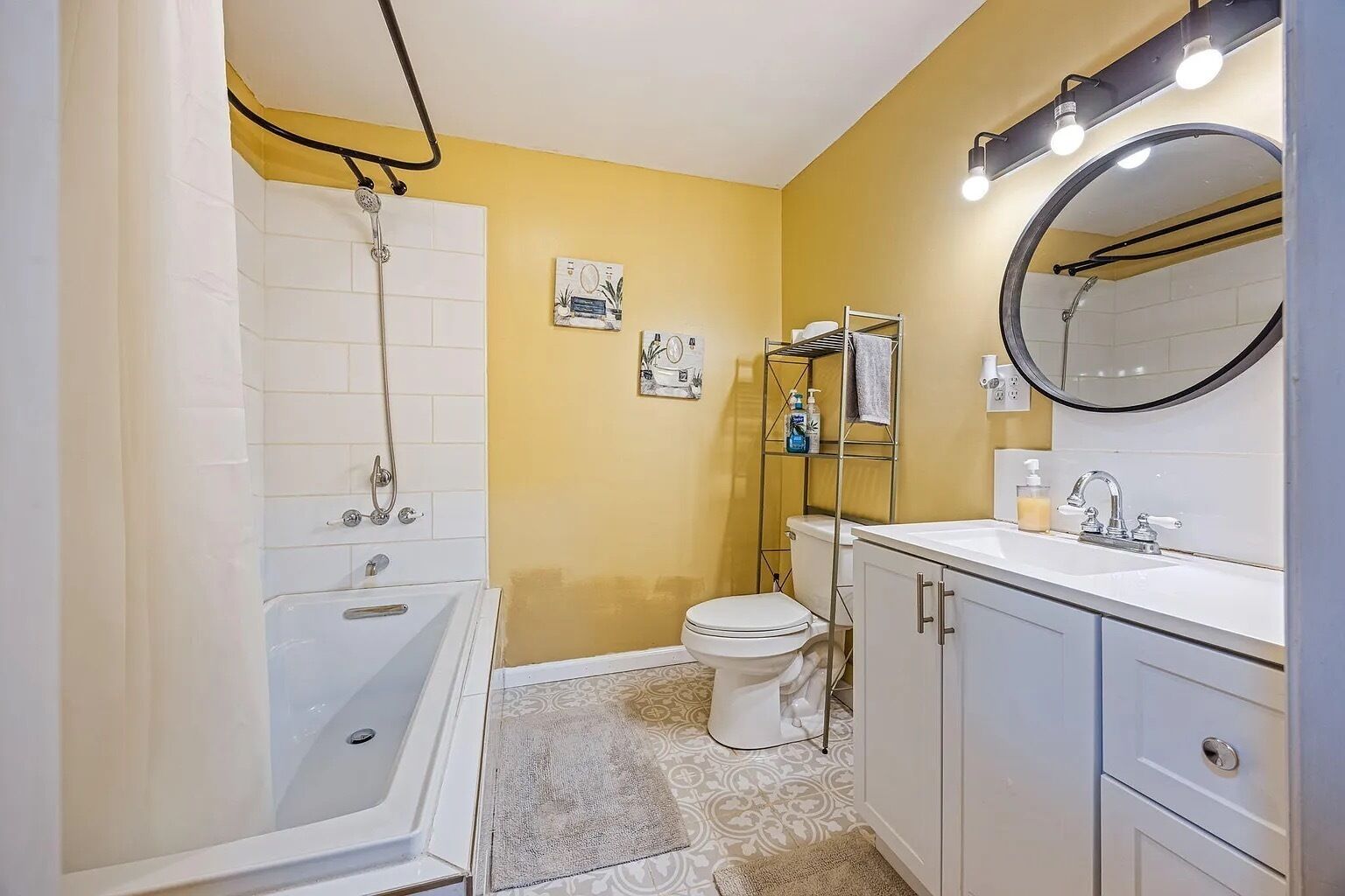 Towels, toilet paper